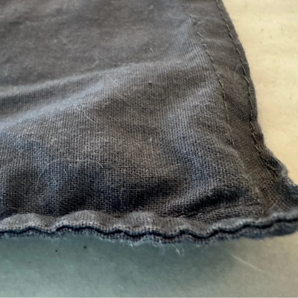 King size duvet cover and 2 pillow cases.